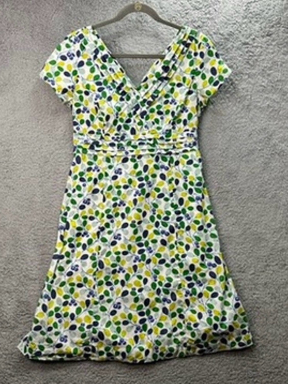 Boden Women's 8R Regatta Cotton Pleated V-Neck‎ Dress Olive Branch Design